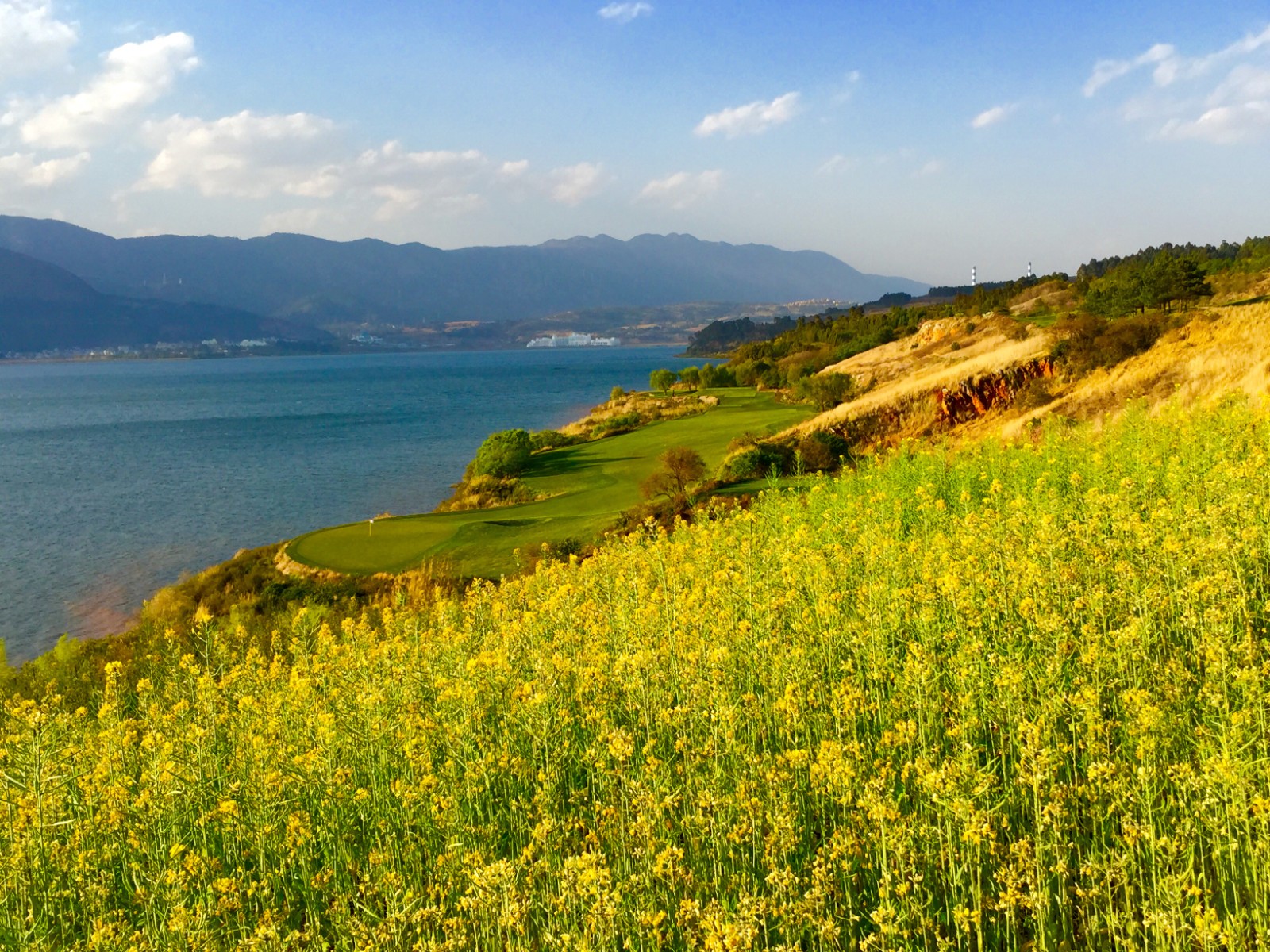 昆明春城湖畔 旺季住打套餐